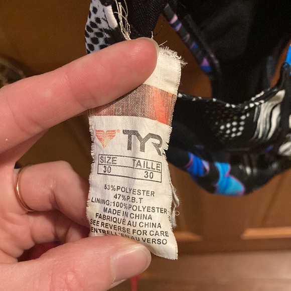 ❌SOLD❌ TYR | Swimsuit | 30 - Picture 4 of 6